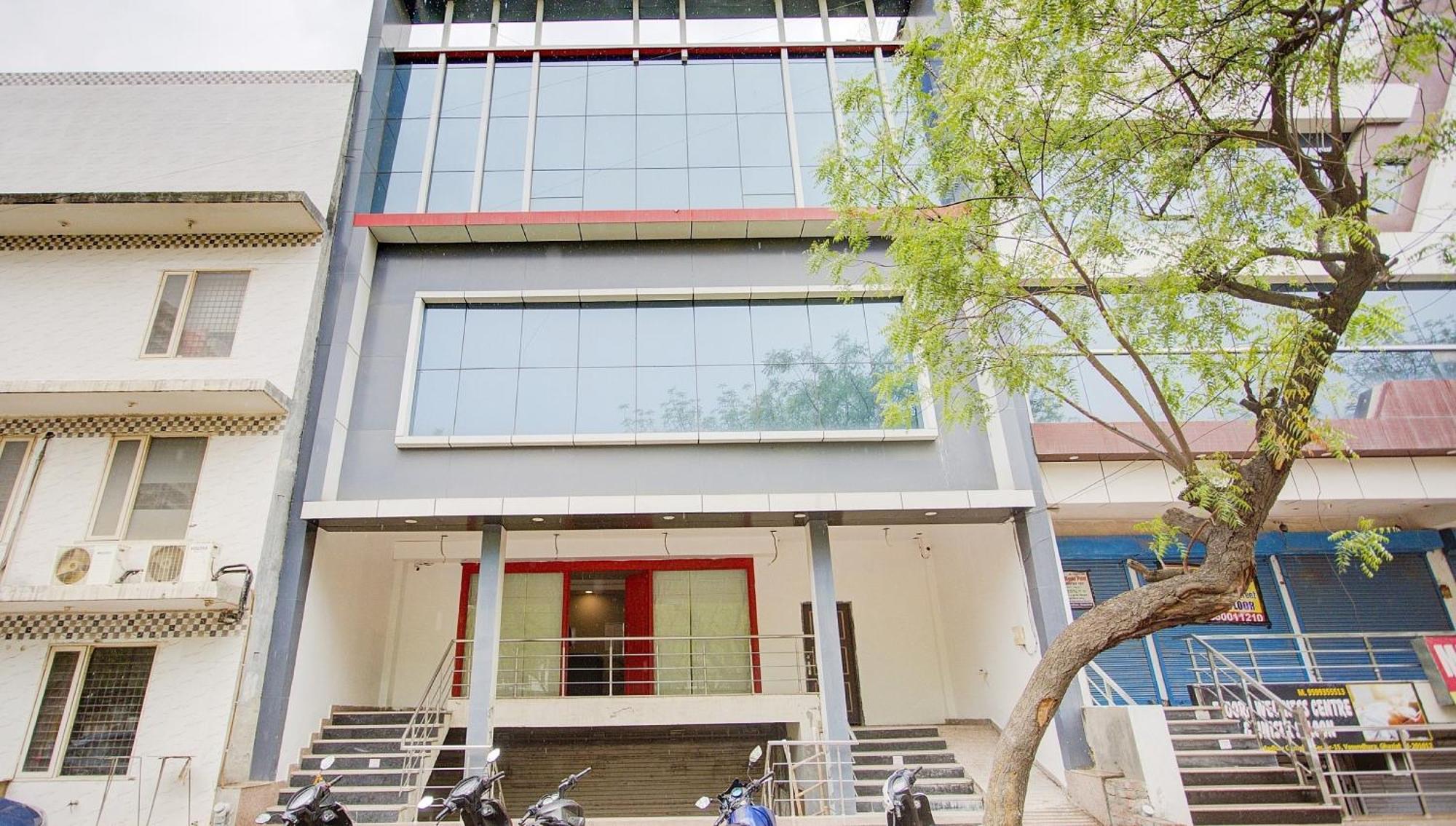 Townhouse Townhouse Atal Chowk Indirapuram Ghaziabad Zewnętrze zdjęcie